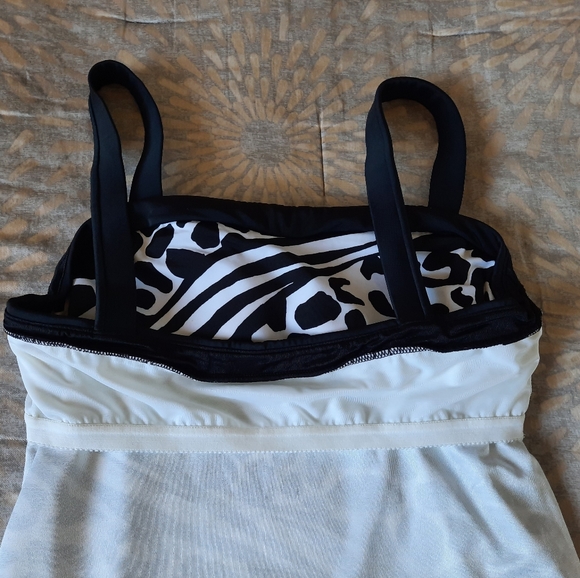 Miraclesuit swim top size 14 - Picture 11 of 14